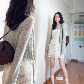 法式吊带连衣裙两件套防晒开衫外搭高级感配印花裙小个子套装秋季