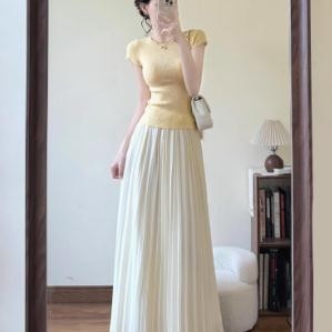 夏日糖果黄色针织上衣百搭修身显瘦短袖女T恤气质减龄一整套穿搭