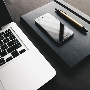 盘盘/韩区学妹/2025新款刺绣冰丝短袖T恤女夏宽松上衣披肩两件套